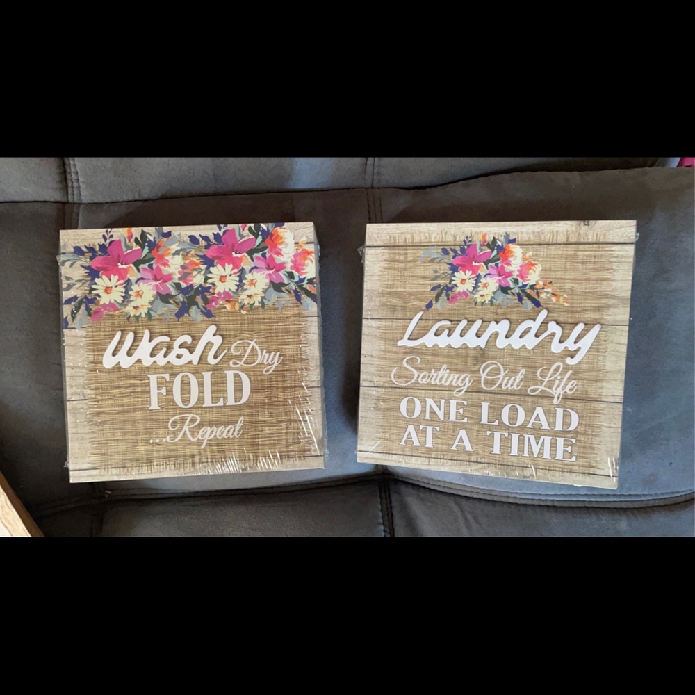 Laundry room signs, set. Brand new